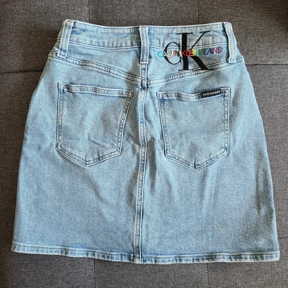 (Pre-loved) CK Denim Skirt - Picture 5 of 5